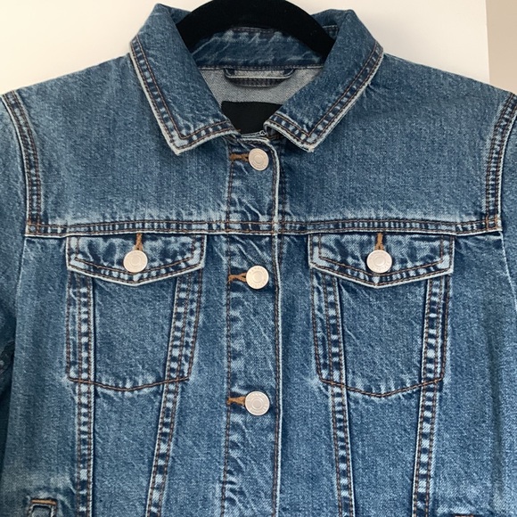Banana Republic Jean Jacket - Picture 3 of 7
